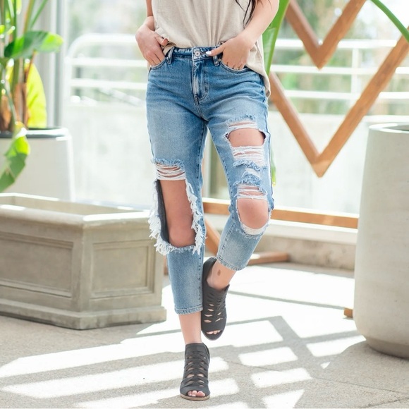 KanCan Ruby Boyfriend Fit Jeans Women’s Size 7/27 High Rise Distressed Blue - Picture 1 of 10